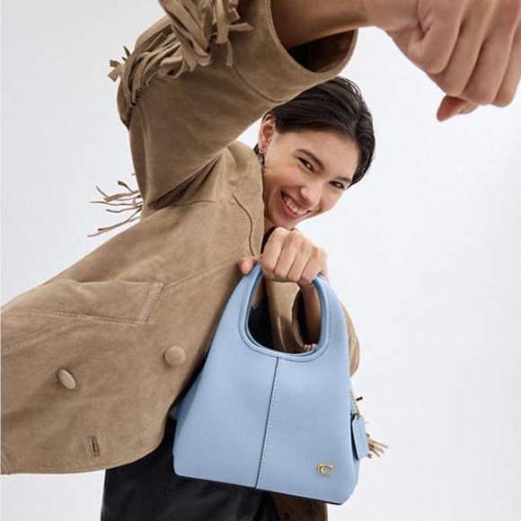 Lana Shoulder Bag 23 - Picture 5 of 14